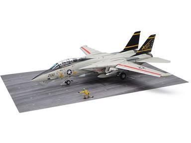TAM61122 1/48 F-14A TOMCAT (LATE) CARRIER LAUNCH SET