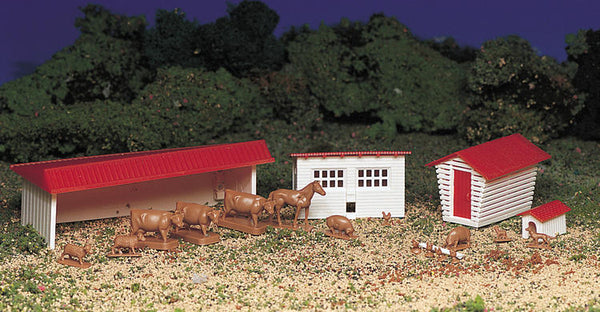 BAC45152 HO FARM BUILDINGS & ANIMALS