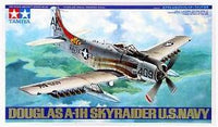 TAM61058 1/48 DOUGLAS A-1H SKYRAIDER US NAVY