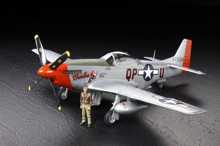 TAM60322 1/32 P-51D MUSTANG