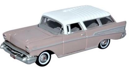 87CN57001 1957 CHEV NOMAD PEARL/IVORY