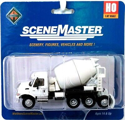 Scenemaster 949-11678 HO 3 AXLE CEMENT MIXER