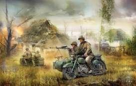 ZVE6277 1/72 SOVIET MOTORCYCLE SIDECAR