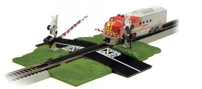 BAC44579 E-Z TRACK GRADE CROSSING WITH GATES