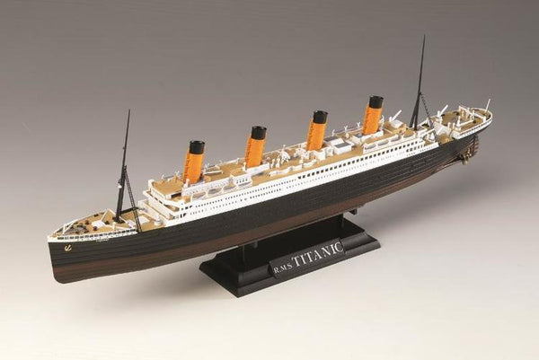 ACA14214 1/700 RMS TITANIC