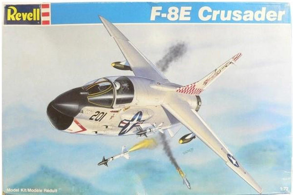 REV4364 1/72 F-8E CRUSADER