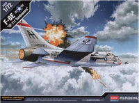 ACA12434 1/72 F-8E VF-111 SUNDOWNERS